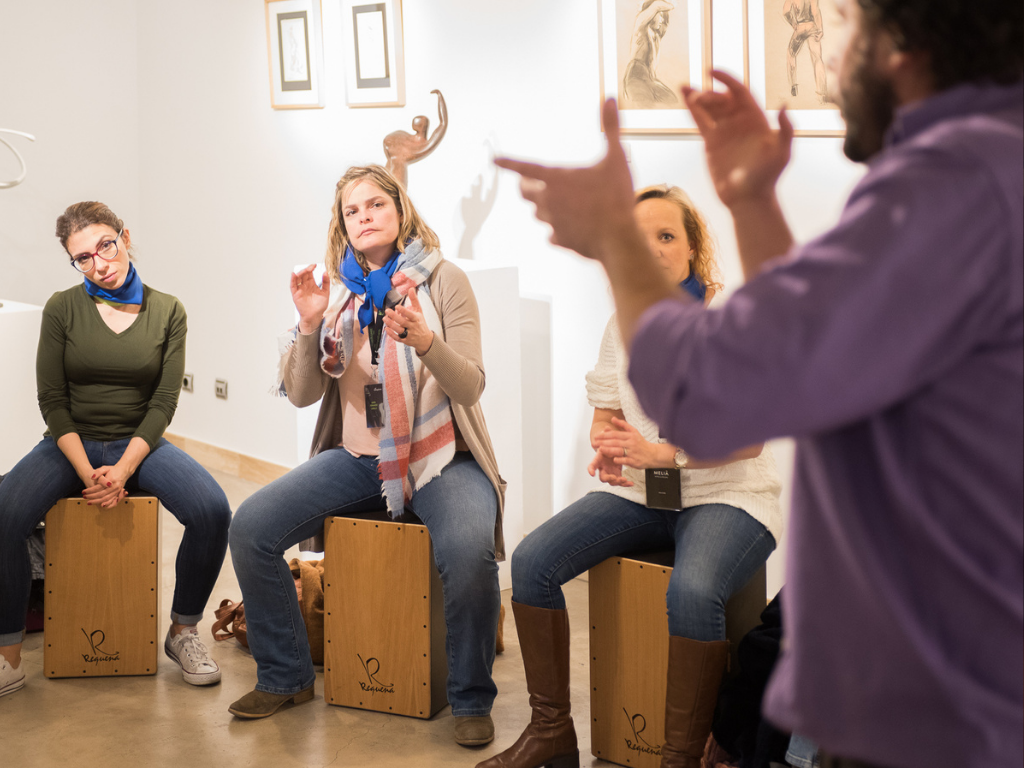 Percusión en galeria de arte